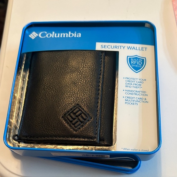 Columbia Black RFID Security Wallet - Picture 1 of 4